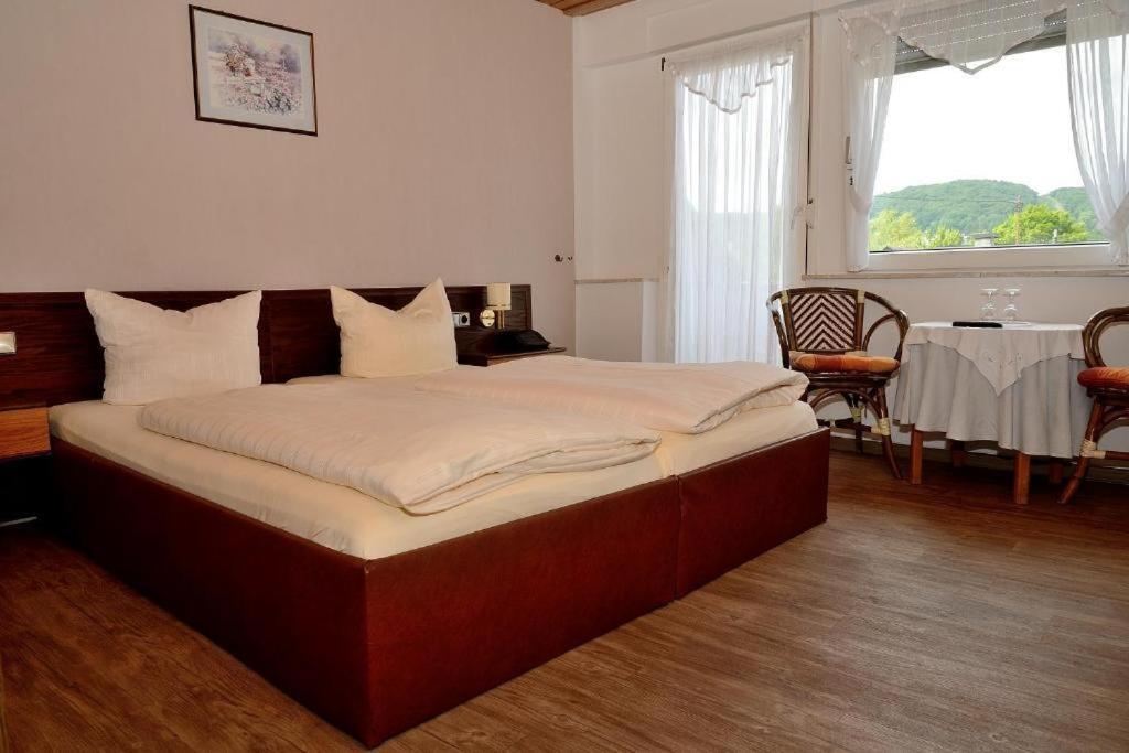 Weinhaus Hotel Zum Josefshof Graach Экстерьер фото