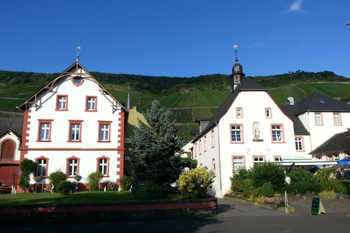 Weinhaus Hotel Zum Josefshof Graach Экстерьер фото